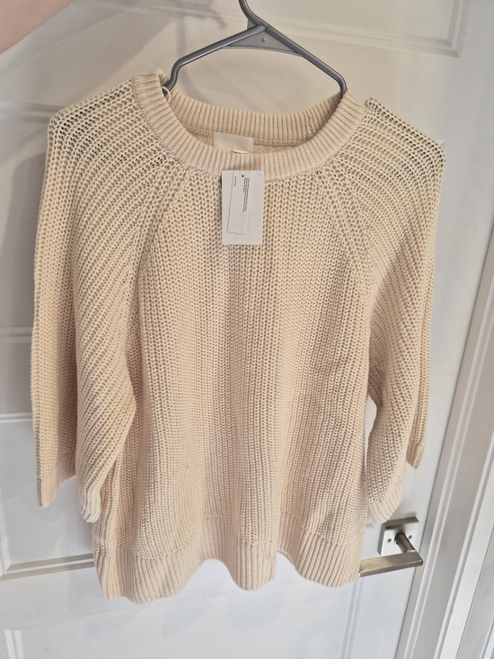 H&M Sweaters - H&M Cream Crewneck Knit Sweater